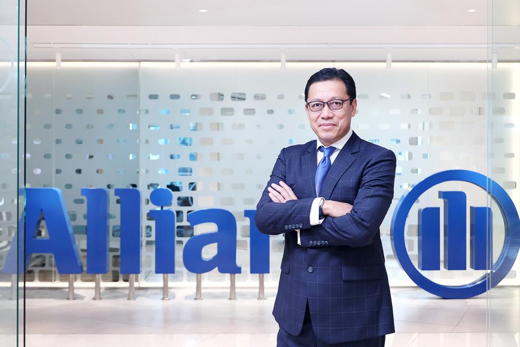 Managing Director Sharia Allianz Life Indonesia, Achmad Kusna Permana.