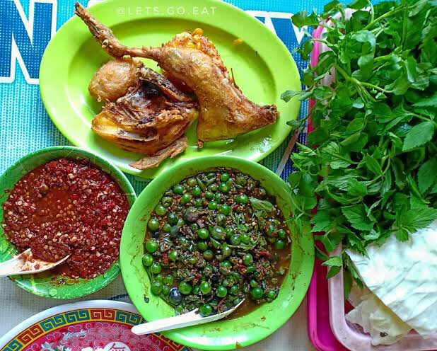 5 Rekomendasi Tempat Makan Wajib Coba di Bandung