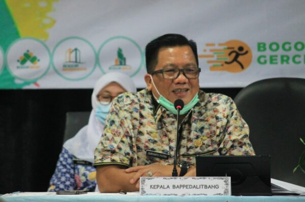TUNTASKAN TARGET: Kepala Bapedalitbang Kabupaten Bogor Suryanto memastikan tahun ini revisi RTRW bisa rampung. (istimewa)