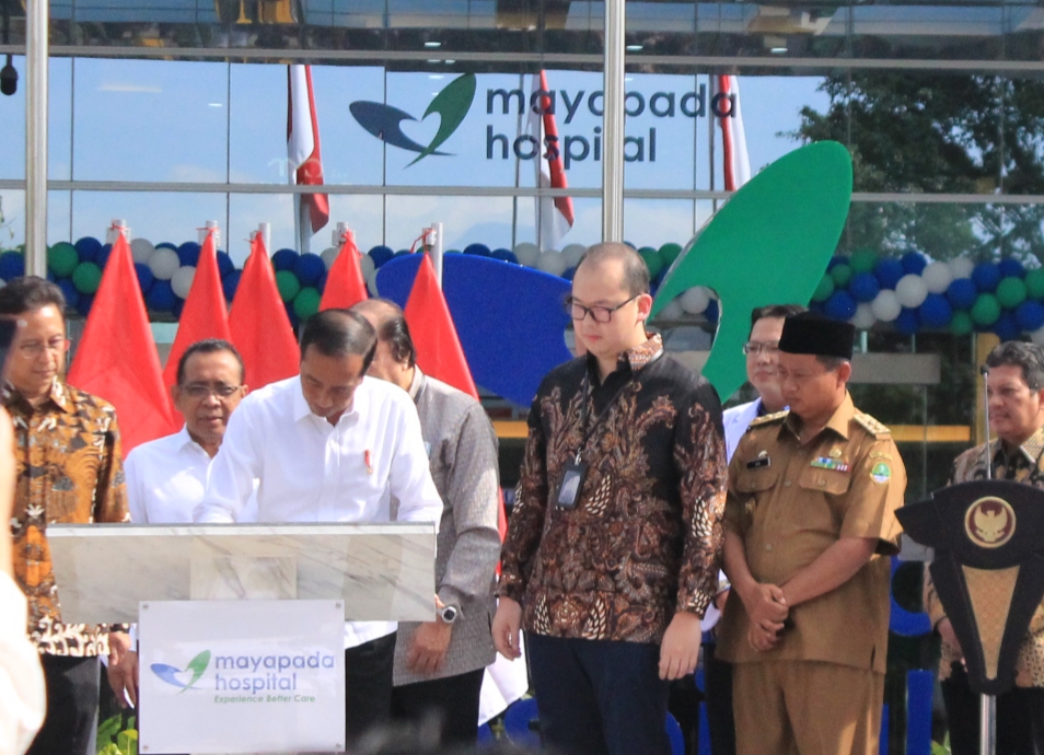 Presiden Joko Widodo atau Jokowi meresmikan Rumah Sakit (RS) Mayapada Kota Bandung, Senin 6 Maret 2023. (HENDRIK MUCHLISON/JABAR EKSPRES)