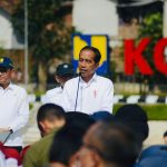 Dalam melakukan kunjungan kerjanya ke Kabupaten Bandung, Presiden Joko Widodo (Jokowi) Meresmikan Kolam Retensi Andir di Kecamatan Baleendah