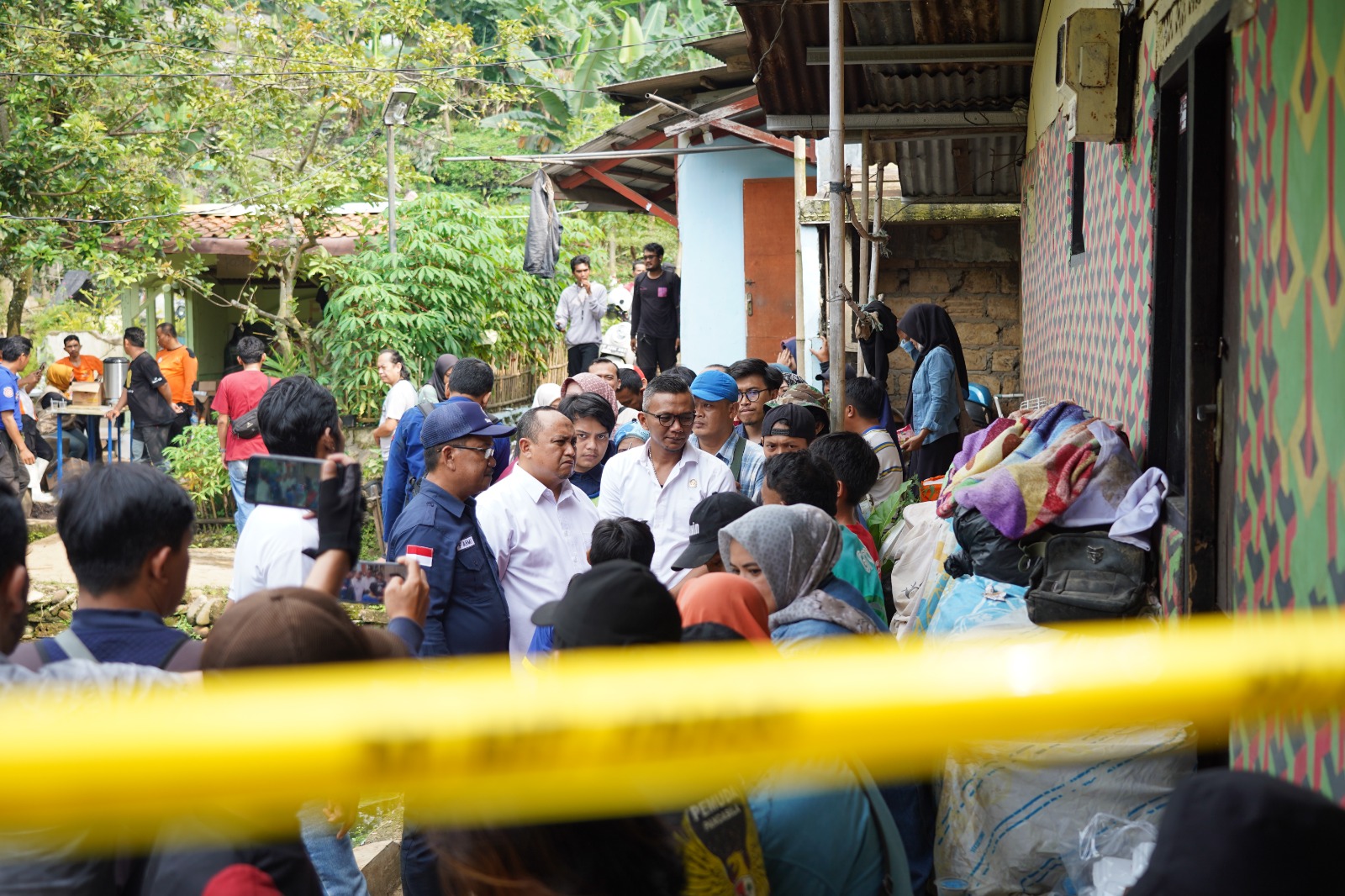 DPRD Kota Bogor tinjau lokasi bencana longsor di kecamatan Bogor, Kamis (16/3)