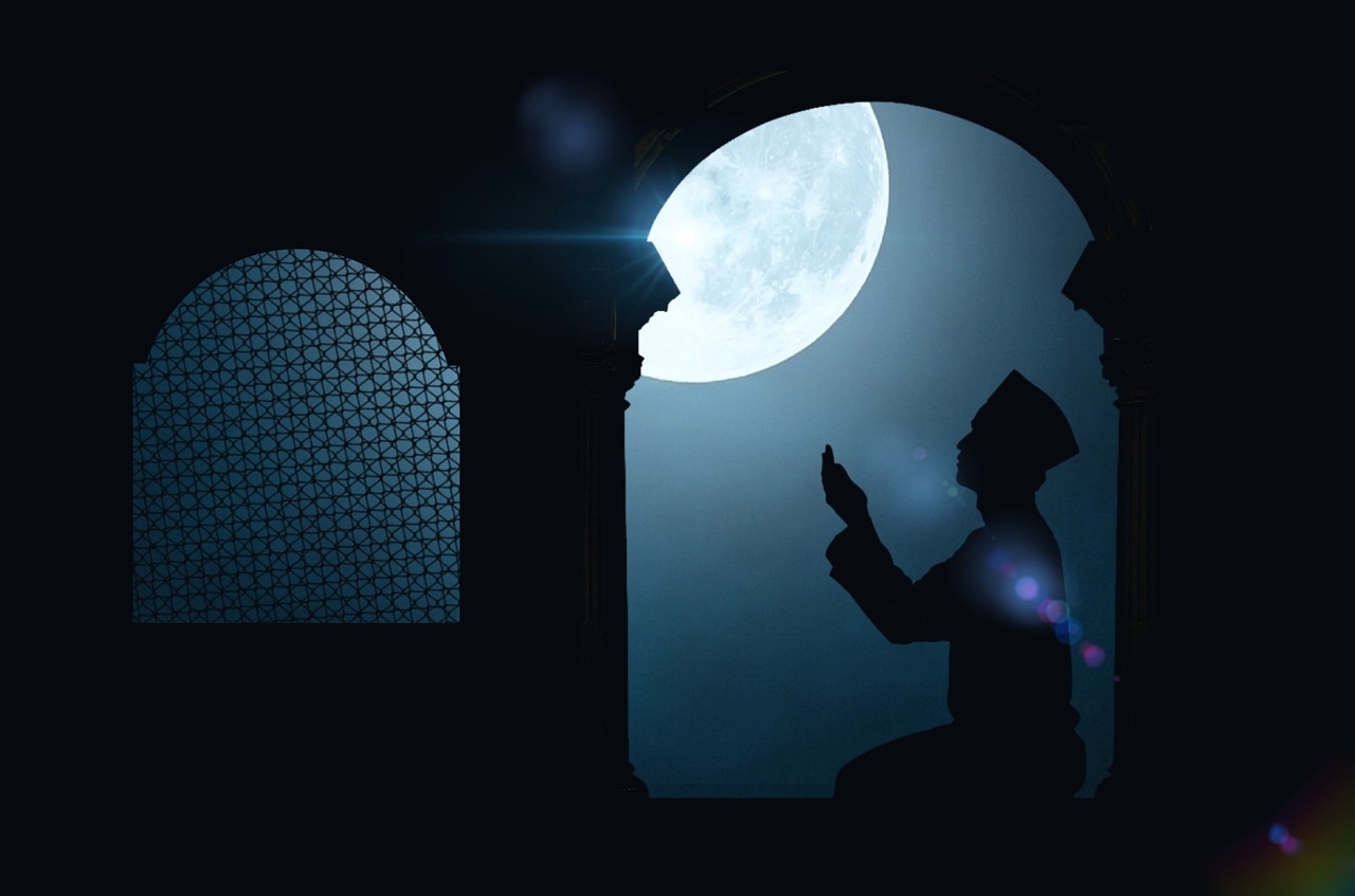 Ilustrasi. Jadwal imsak dan adzan subuh Kota Bnadung Minggu, 26 Maret 2023 untuk menentukan mulainya ibadah puasa Ramadhan pada hari tersebut. Pixabay/Surgull01.