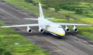 Pesawat Super Cargo terbesar di dunia Antonov milik Rusia berhadil mendarat di Bandara Kertajati belum lama ini.