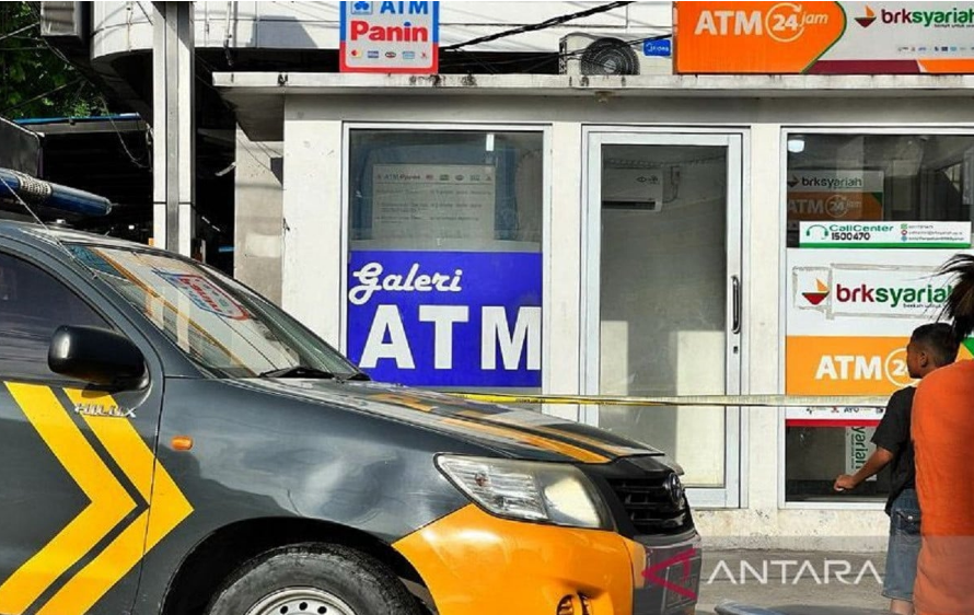 2 Anggota TNI Jadi Tersangka Perampokan ATM di Pekanbaru/(Foto: ANTARA/Annisa Firdausi)