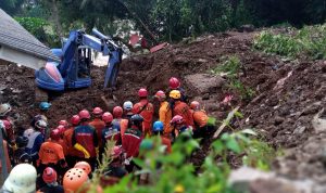 Setelah dilakukan pencarian selama dua hari sejak terjadinya longsor, dua korban longsor di Kelurahan Empang, Kecamatan Bogor, Kota Bogor