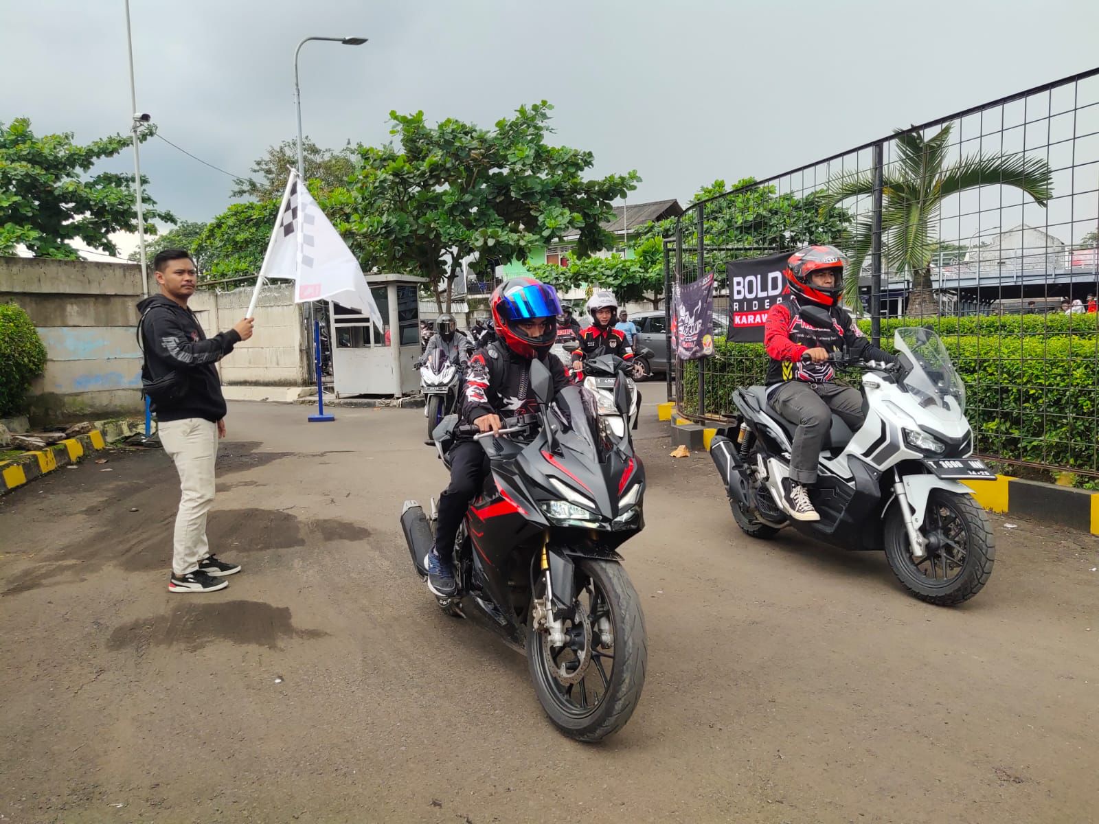 DAM Gelar Nonton Bareng WSBK Mandalika dengan Komunitas Honda di Karawang