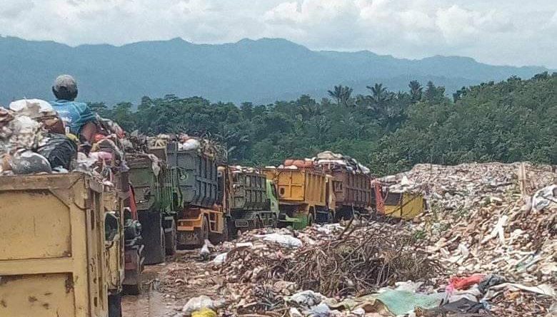 Sehari 33 Ton Sampah di KBB Tak Terangkut ke TPAS Sarimukti