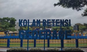 Kolam Retensi Cipamulihan di Gedebage Bandung. (SADAM HUSEN/JABAR EKSPRES)