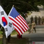 Arsip - Bendera Korea Selatan dan Amerika Serikat terlihat di Yongin, Korsel, Agustus 2016. (ANTARA/Courtesy Ken Scar/U.S. Army/Handout via Reu)