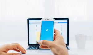 Mulai 1 April Centang Biru Twitter Berbayar, Segini Biayanya