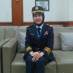 Tamara Yunise, kondektris PT KAI Daop 2 Bandung, saat ditemui Jabar Ekspres. (Yanuar Baswata/Jabar Ekspres)