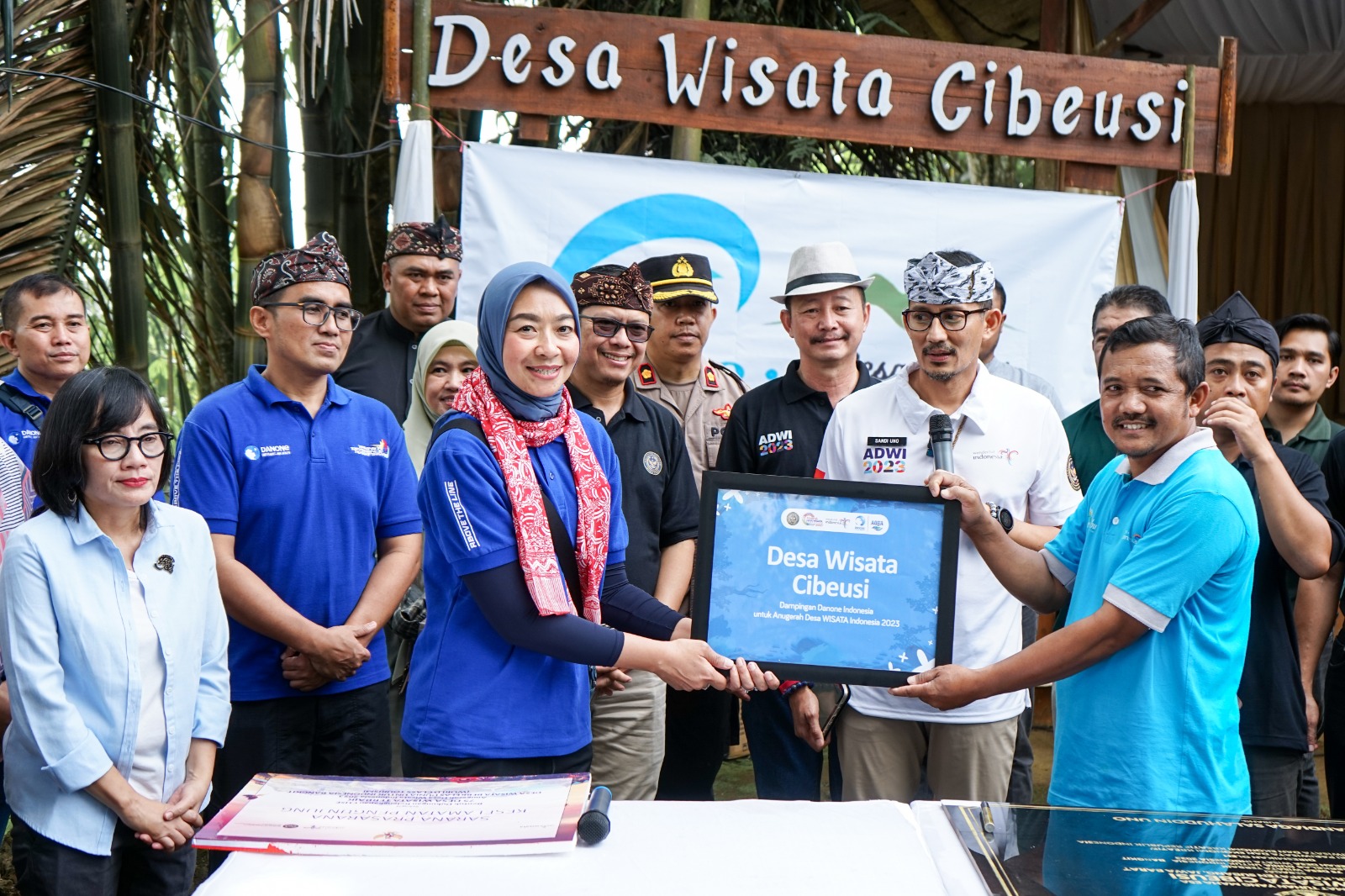 Danone Indonesia berkolaborasi dengan Kemenparekraf memberikan bentuk dukungan dengan mengembangkan pariwisata di tingkat desa.