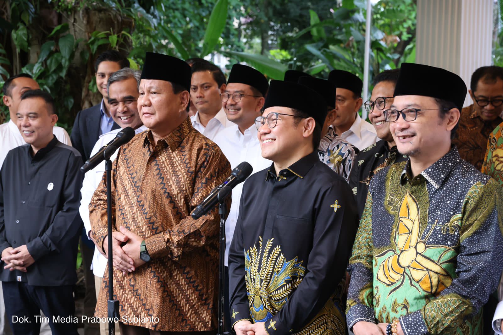 Dekati Pemiu 2024 Elektabilitas Ketua Umum Parta Gerindra Prabowo Subianto peroleh posisi paling tinggi dari hasil beberapa lembaga survei.