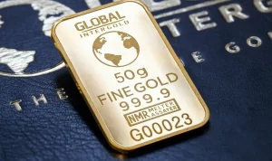 Ilustrasi. Harga emas Antam batangan kembali dirilis pada perdagangan Kamis, 27 April 2023 yang dapat menjadi acuan untuk berinvestasi. P[exels/Michael Steinberg.