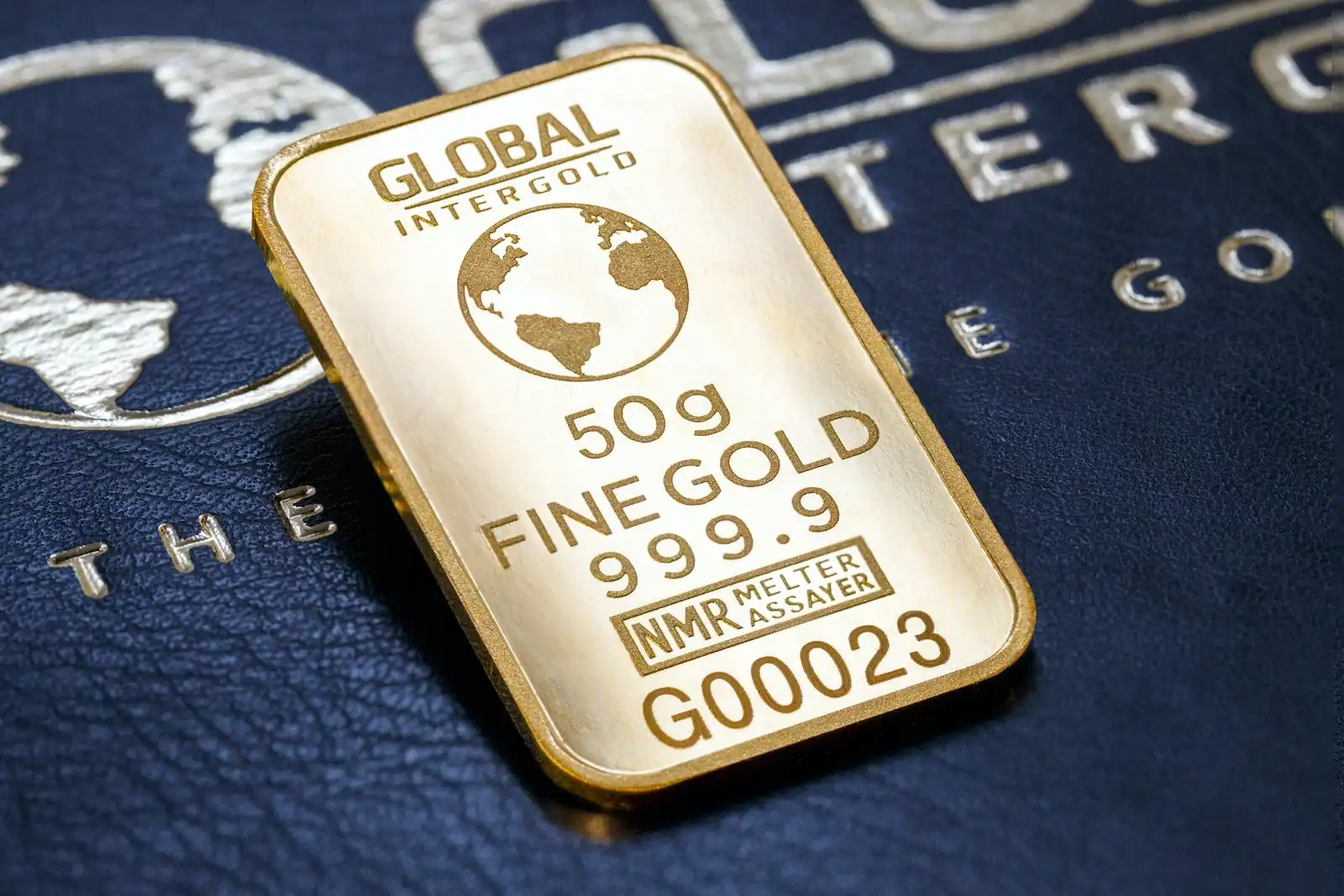 Ilustrasi. Harga emas Antam batangan kembali dirilis pada perdagangan Kamis, 27 April 2023 yang dapat menjadi acuan untuk berinvestasi. P[exels/Michael Steinberg.