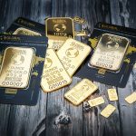 Ilustrasi. Harga emas PT Aneka Tambang Tbk (ANTM) atau emas Antam batangan pada perdagangan Selasa, 11 April 2023, hari ini kembali update. Pexels/Michael Steinberg.