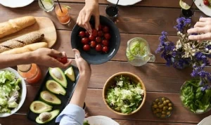 Hindari 6 Jenis Makanan saat Berbuka Puasa untuk Penderita Darah Tinggi