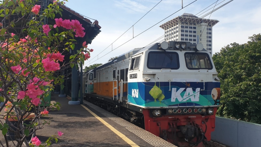 Jelang mudik Lebaran 2023 PT KAI Daop 1 Jakarta menyediakan sekira 2.550 tiket kereta api (KA) dengan harga diskon hingga 20 persen. PMJ News.