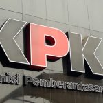 KPK berhasil amankan barang bukti berupa uang tunai dalam OTT yang menjerat Walikota Bandun Yana Mulyana dan pejabat Dinas Perhubungan. PMJ News.