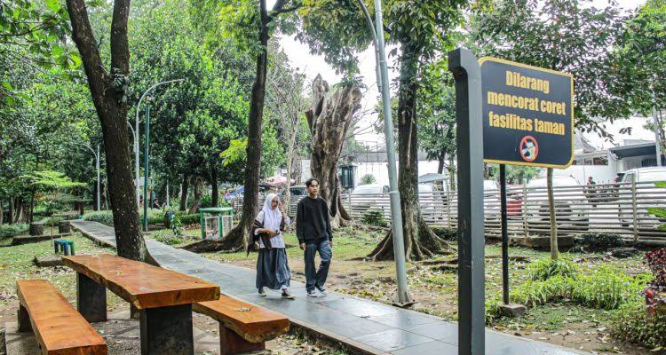 Merokok Sembarangan di Bandung, Siap-siap Kena Denda Rp500 Ribu