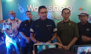 Menteri Pariwisata dan Ekonomi Kreatif (MenparEkraf) Sandiaga Uno mengajak kepada para pelaku usaha untuk mengembangkan berkarya