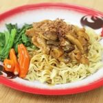 Resep Indomie Ayam Jamur! Cocok Untuk Anak Kost