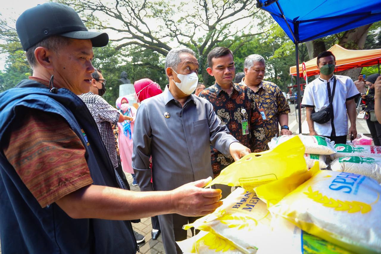 Pemkot Bandung adakan Gerakan Pangan Murah