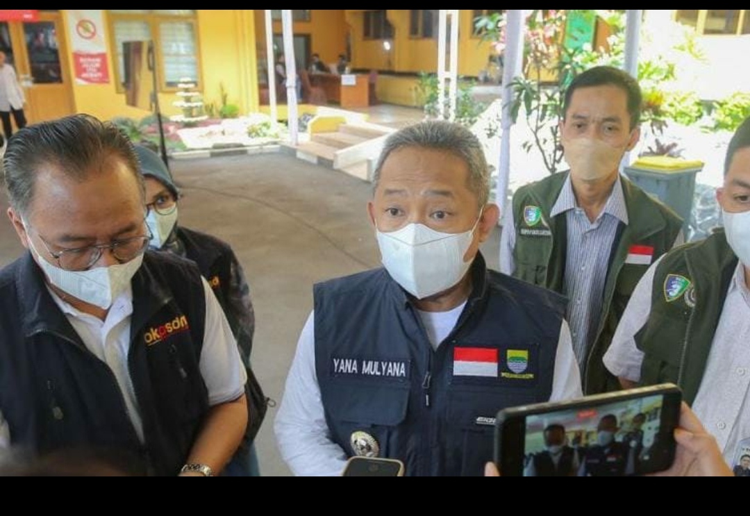 Terjaring OTT, Wali Kota Bandung Yana Mulyana dan Pejabat Dishub Jalani Pemeriksaan