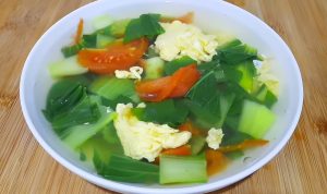 Catat Untuk Sahur! Ini Resep Simpel Sayur Bening Sawi Hijau