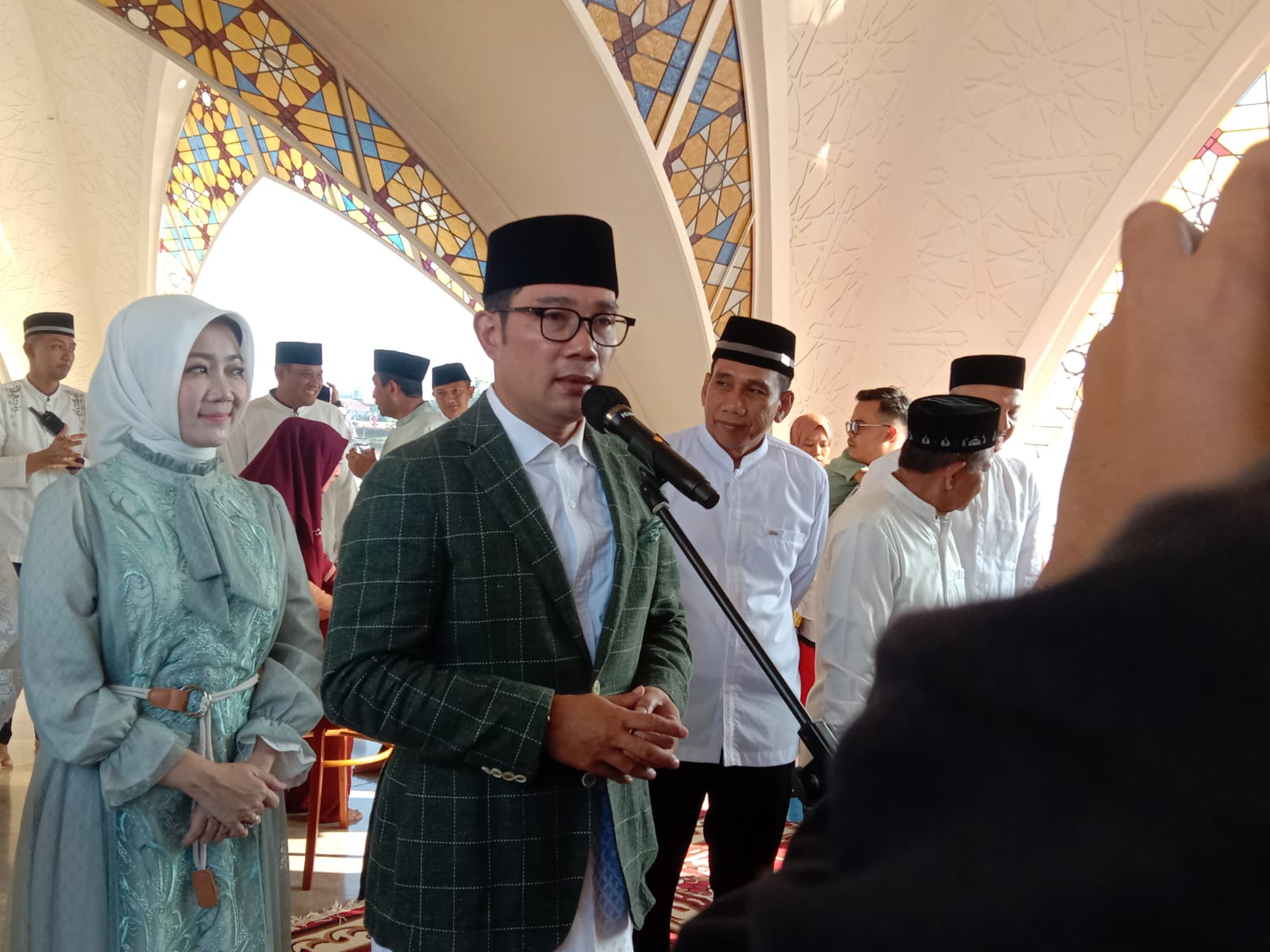 Pelaksana Salat Idul Fitri di Masjid Raya Al Jabbar, Ridwan Kamil : Akan Dijadikan Tradisi. / Jabar Ekspres Sandi Nugraha
