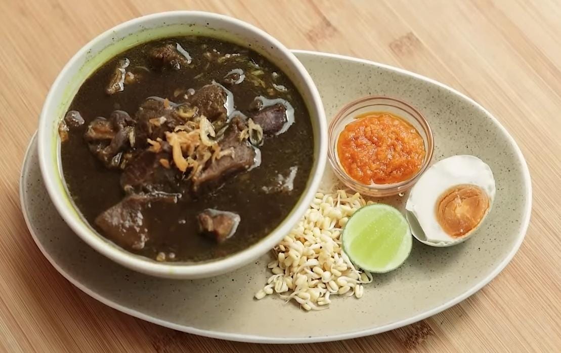 Makanan Khas Jawa Timur! Resep Rawon Untuk Menu Lebaran