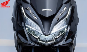 Honda PCX 2023 Skuter Futuristik dan Kinerja Optimal