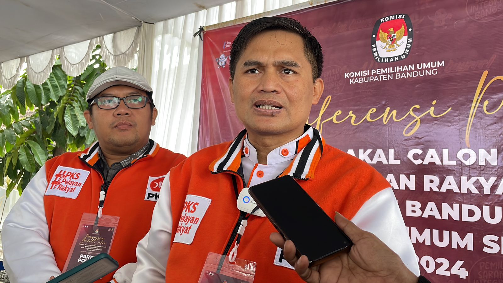 Partai Keadilan Sejahtera (PKS) Menjadi Pendaftar Pertama Bacaleg DPRD di Kabupaten Bandung dalam Pemilu 2024. Foto Agi Jabarekspres
