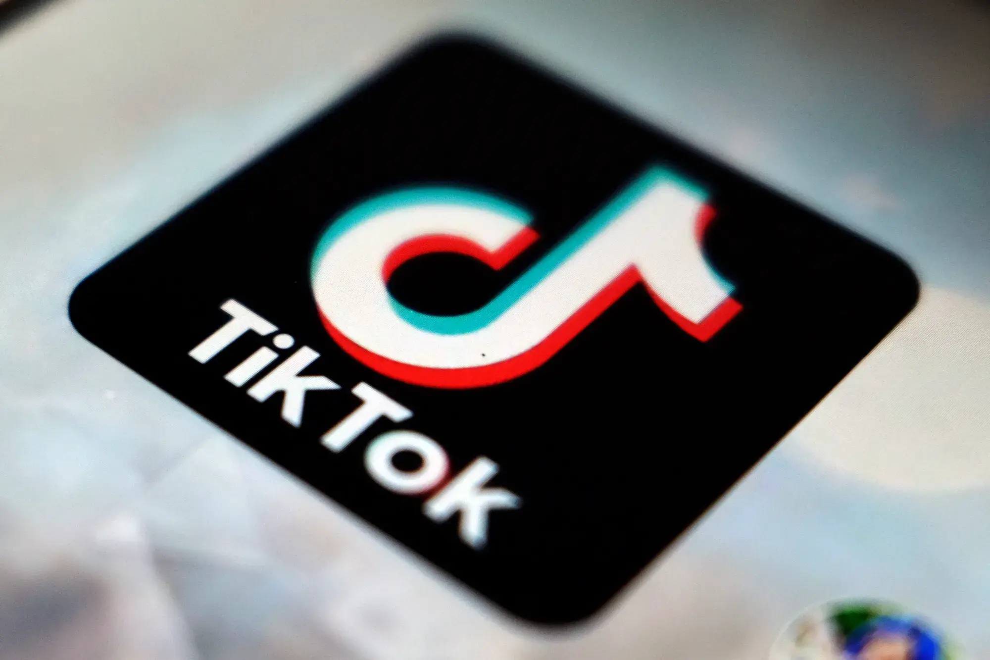 TikTok Kembangkan Chatbot AI "Tako" Saat ini dalam Tahap Uji Coba