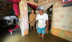Cerita Warga Kampung Cijagra Soreang Sudah Terbiasa Hidup Bersama Banjir Sejak Tahun 1990. Foto Agi Jabareskspres