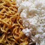Makan Indomie Pakai Nasi Apakah Berbahaya? Ini Penjelasannya