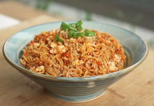 Resep Mie Setan Bikin Nagih Pedas Gurih Pakai Mie Instan