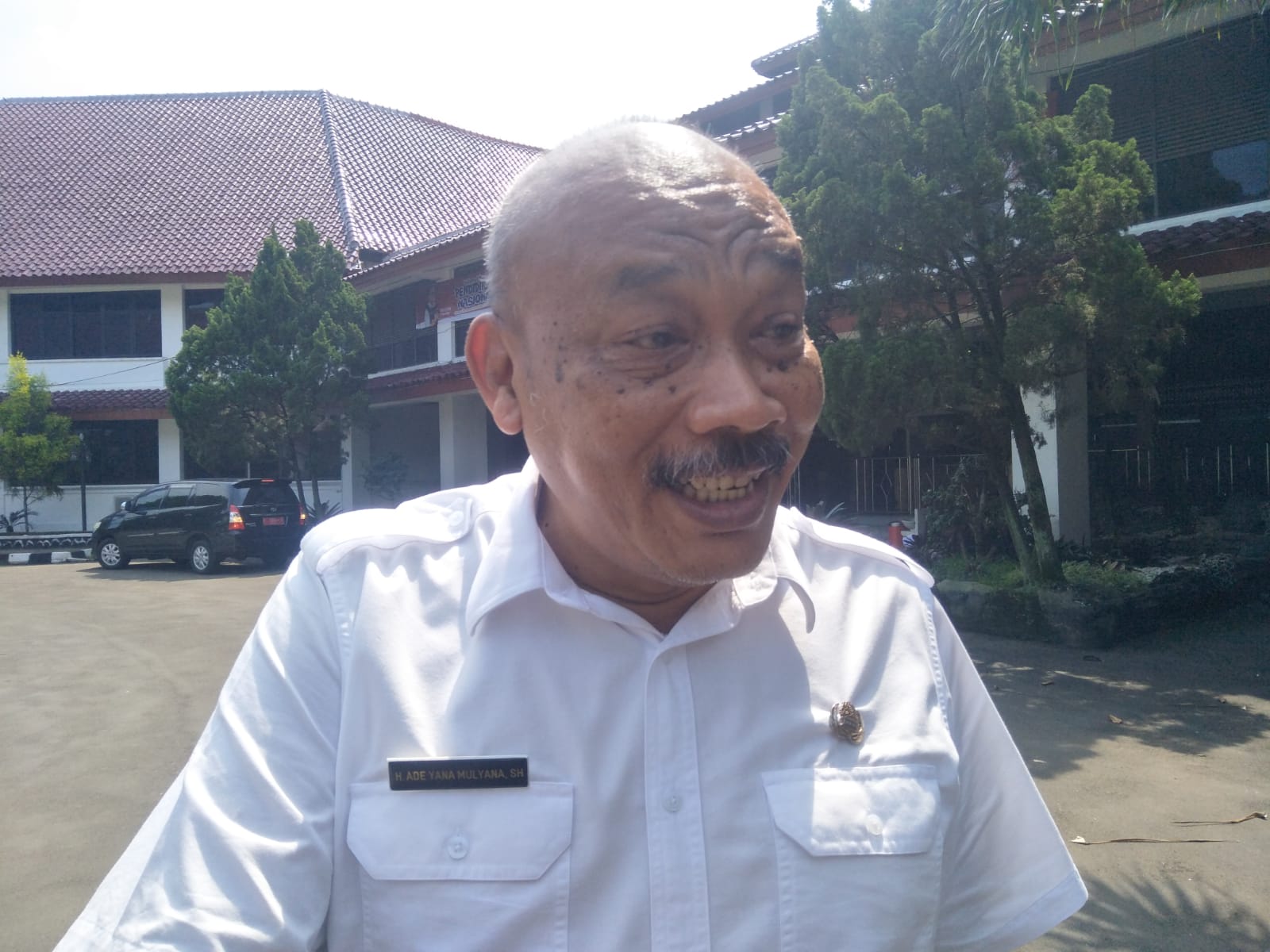 Kepala Dinas Lingkungan Hidup (DLH) Kabupaten Bogor Ade Yana. Foto : Sandika Fadilah/Jabarekspres.com