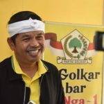 Kabar mundurnya mantan Ketua DPD Partai Golkar Jawa Barat Dedi Mulyadi kini santer terdengar di kalangan elit politik Jawa Barat.