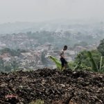 Keberadaan Tempat Pembuangan Akhir Sampah (TPAS) Sarimukti di Kabupaten Bandung Barat sudah mengalami kelebihan kapasitas.