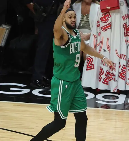 Keberhasilan Derrick White Pemain Berharga Boston Celtics
