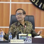 Menko Polhukam RI, Mahfud MD mengungkapkan alasan mengapa Lesbian, Gay, Biseksual, dan Transgender (LGBT) di Indonesia tidak bisa ditangkap. Instagram/@mohmahfudmd.