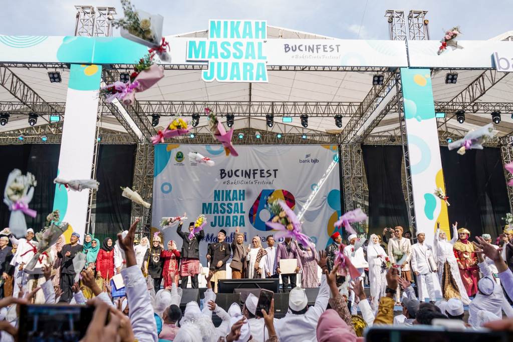 Nikah Massal Juara Bucinfest 2023