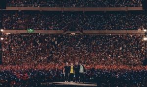 Promotor konser Coldplay di Jakarta dikabarkan akan menyiapkan juru bahasa isyarat bagi penonton dengan disabilitas. Instagram/@coldplay.