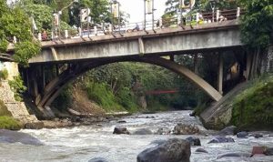 Salah satu cagar budaya yang merupakan peninggalan sejarah di Kota Bogor Jembatan Otista (Otto Iskandar Dinata) akan segera dibongkar.