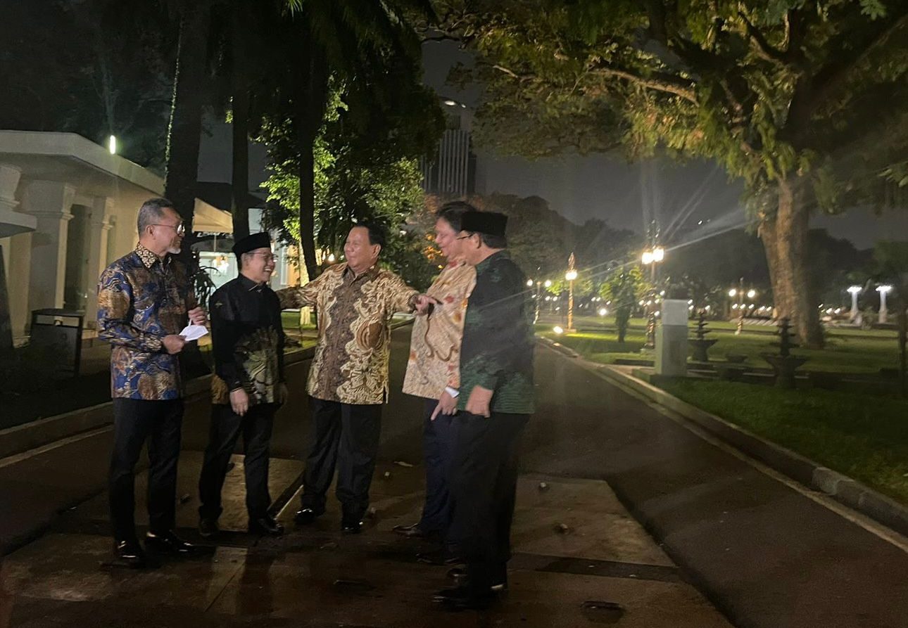 Wacana adanya Koalisi Besar yang digagas beberapa 6 ketua partai politik sepertinya mendapat dukungan dari Presiden Joko Widodo (Jokowi)