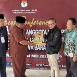Dede Amar Pendaftar Pertama Bacalon DPD Jawa Barat
