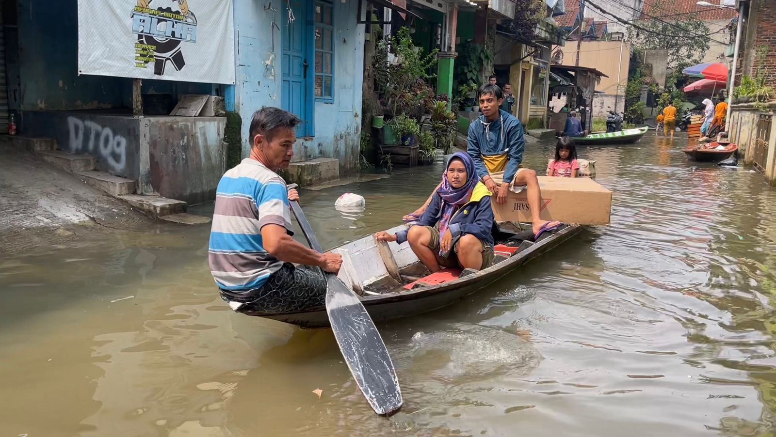 Banjir rendam beberapa wilayah Bandung Selatan, namuan Badan Penanggulangan Bencana Daerah (BPBD) Kabupaten Bandung terus melakukan assessment. (AGI/JABAR EKSPRES)