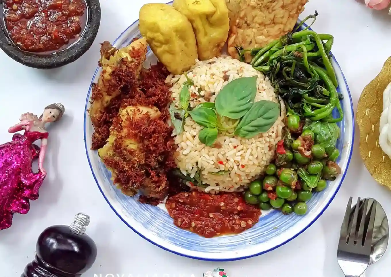 5 Rekomendasi Nasi Tutug Oncom Lezat di Bandung, Kuliner Daerah Menggugah Lidah!